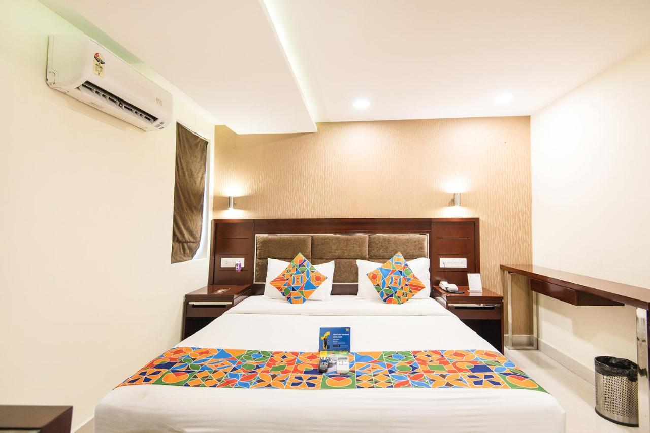 Fabhotel Apple Residency Chennai Bagian luar foto